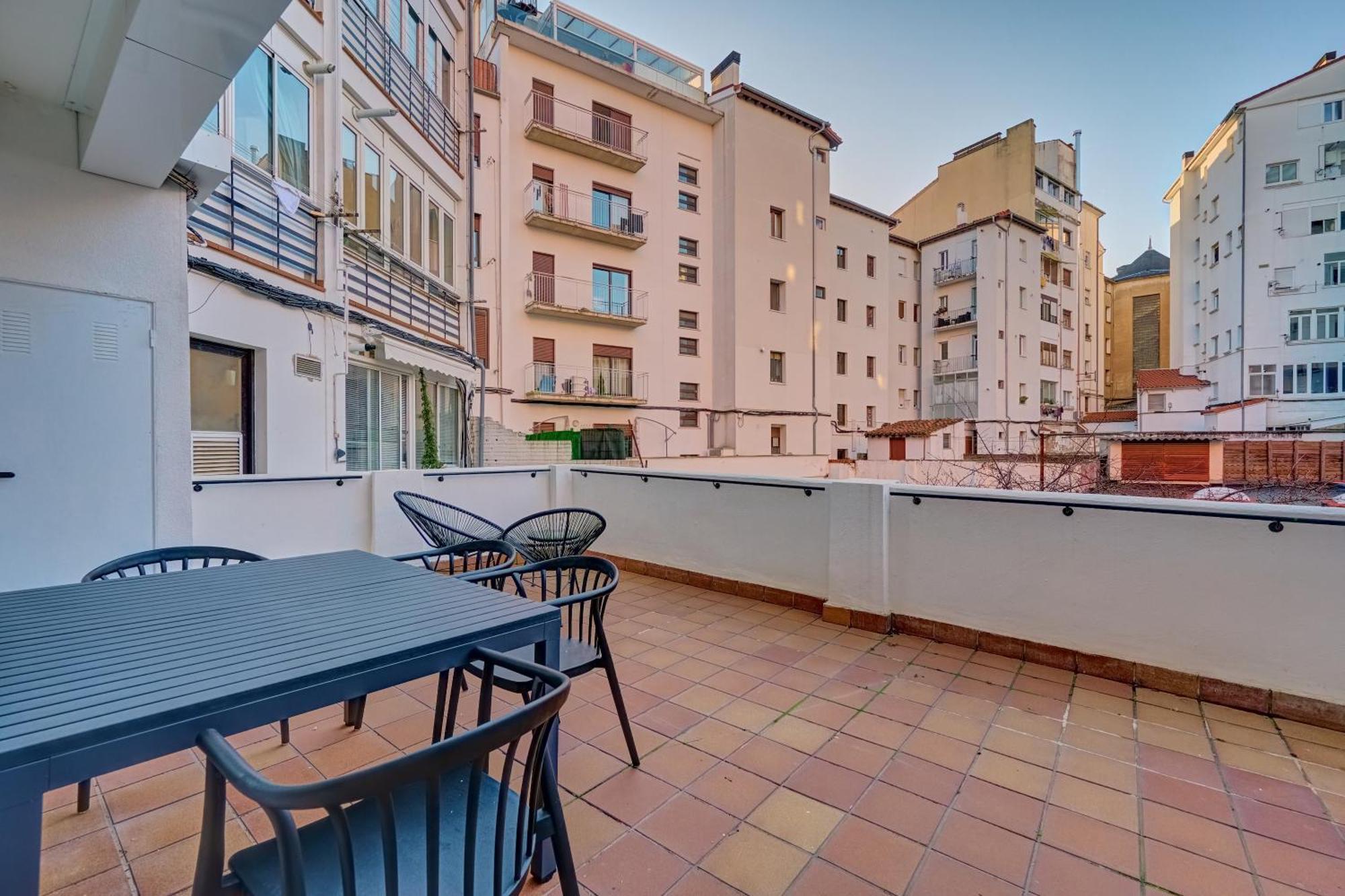 Apartamento El Conde By Clabao Pamplona Luaran gambar